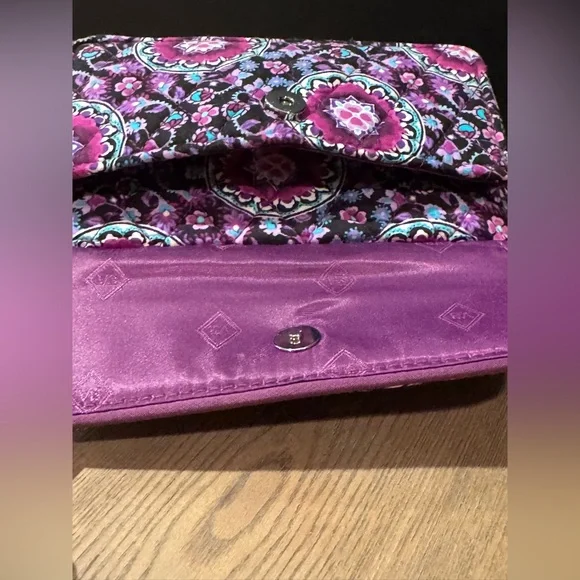 Vera Bradley Purple Floral Patterned Tri Fold Zippered Wallet : Clean - Picture 7 of 12